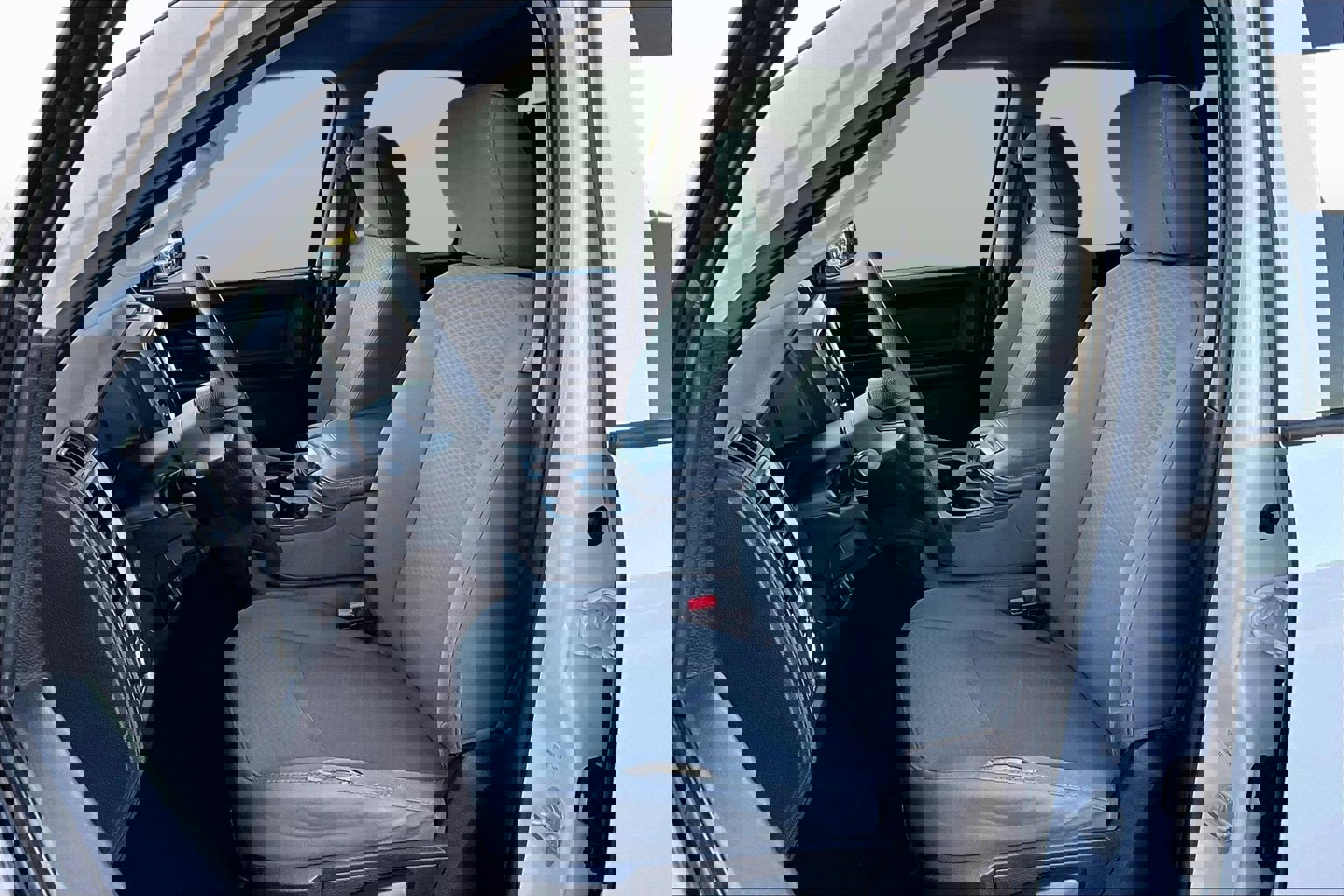 Used 2015 RAM 1500 Express image 22