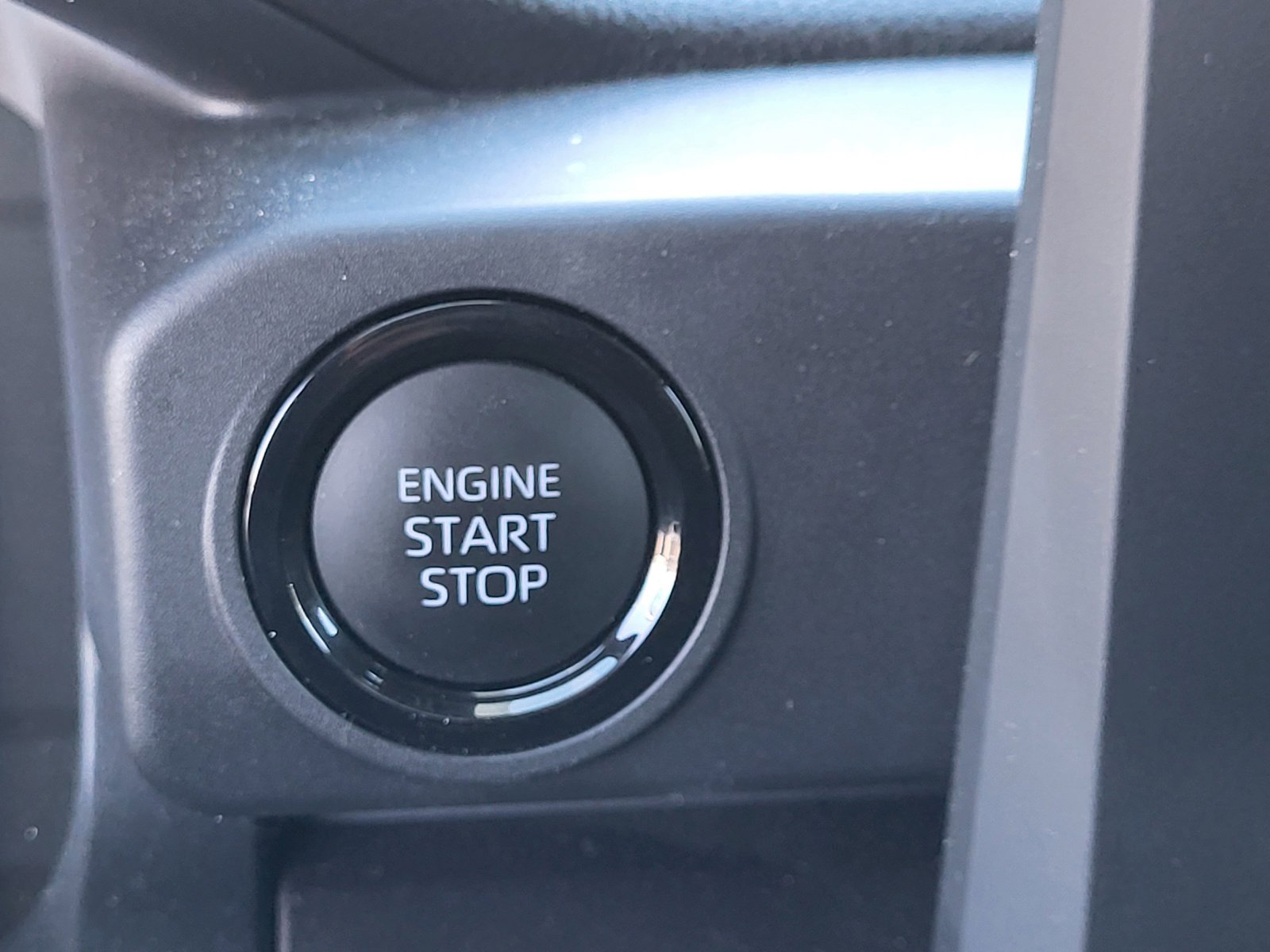 Certified 2025 Toyota Tacoma SR5 image 33