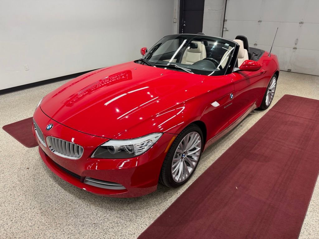 Used 2010 BMW Z4 sDrive35i image 4