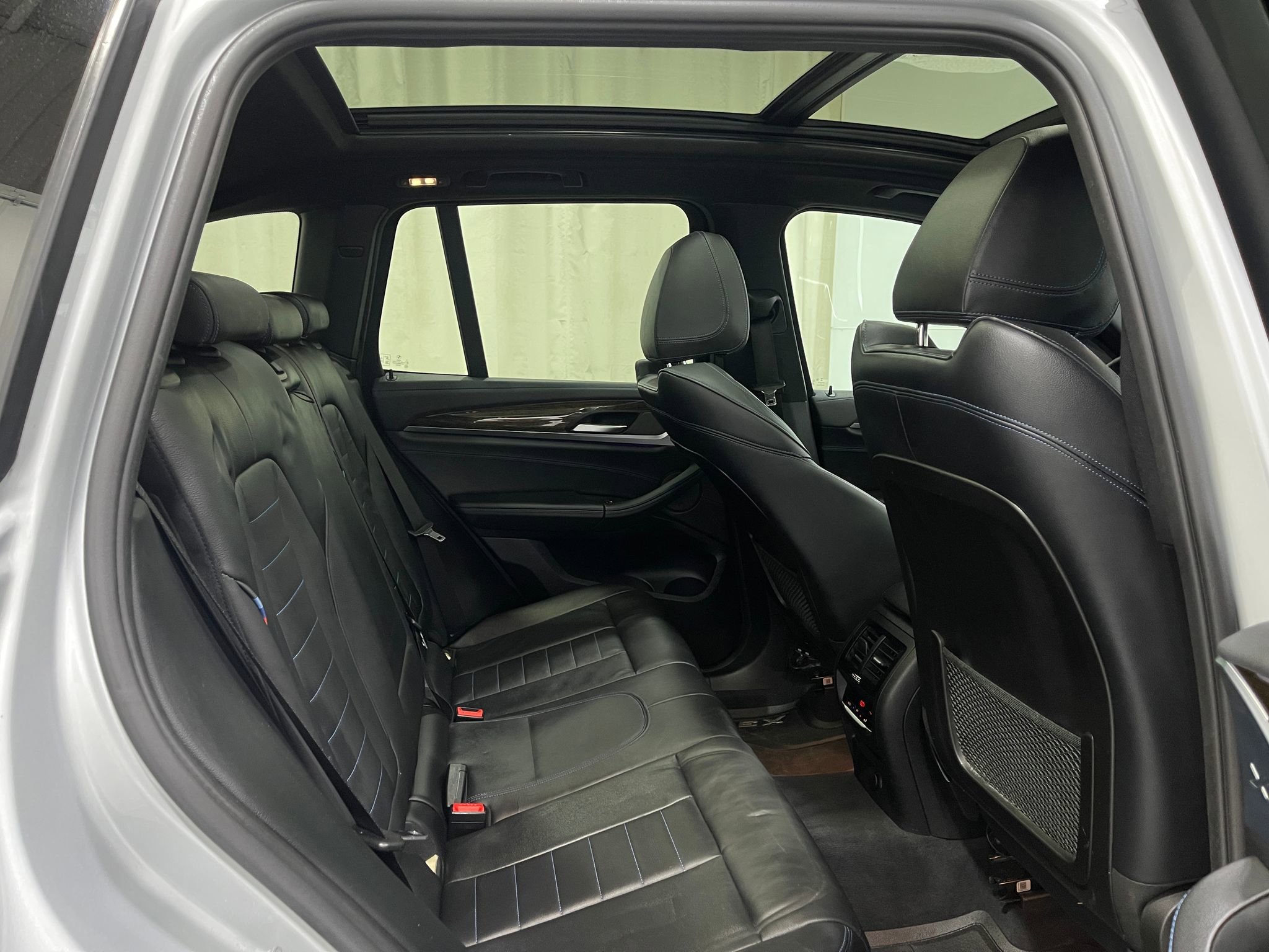 Used 2018 BMW X3 M40i image 31