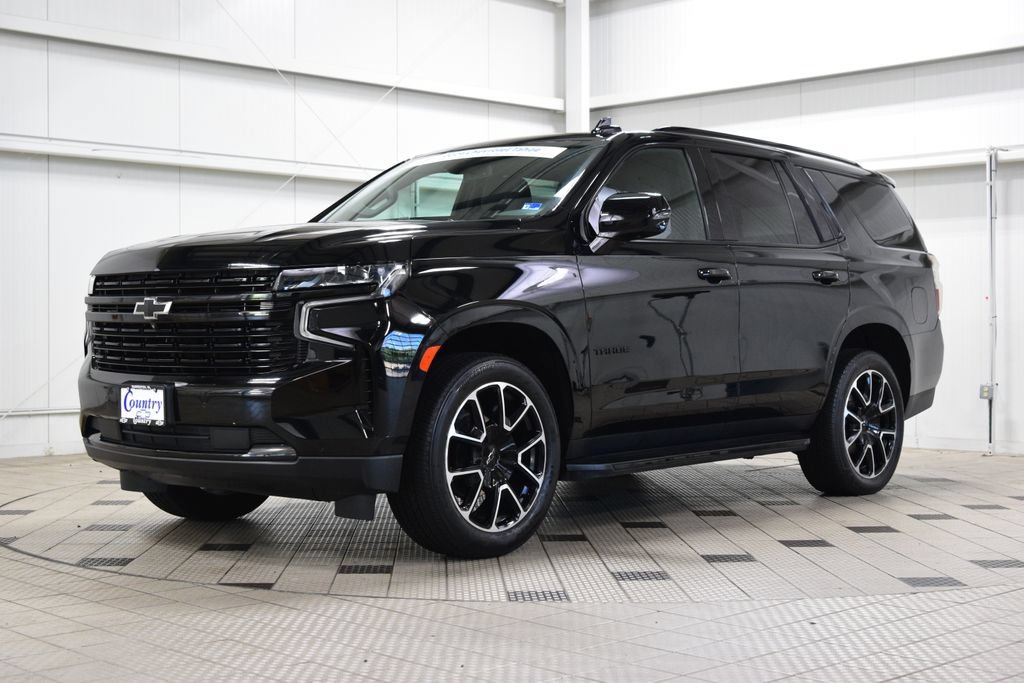 Used 2024 Chevrolet Tahoe RST w/ Luxury Package AWD/4WD image 3