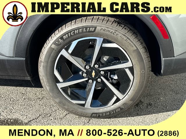 New 2026 Chevrolet Equinox EV LT image 9