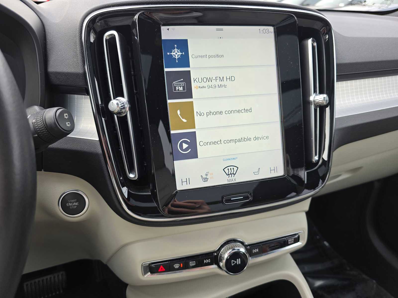 Used 2019 Volvo XC40 T5 Momentum image 28