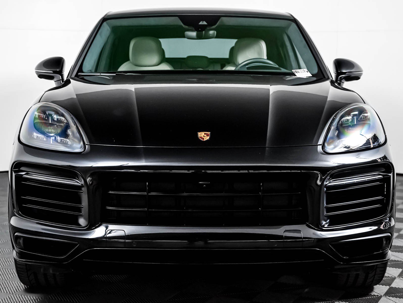 Certified 2023 Porsche Cayenne GTS AWD/4WD image 7