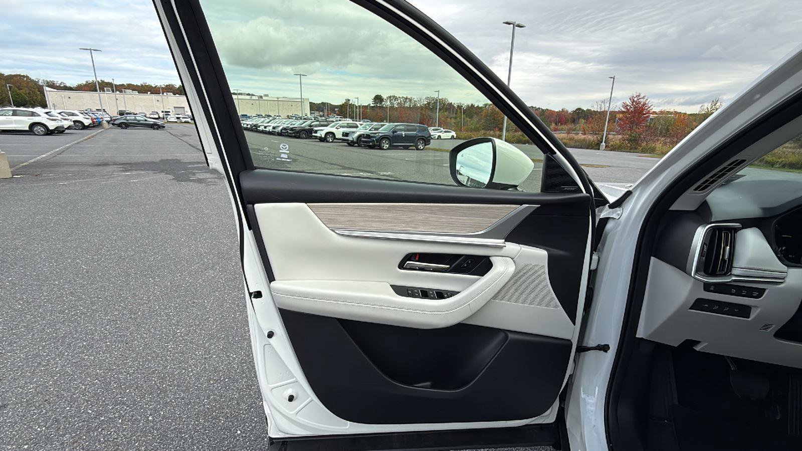 Certified 2024 MAZDA CX-90 3.3 Turbo w/ Premium Plus Pkg image 27