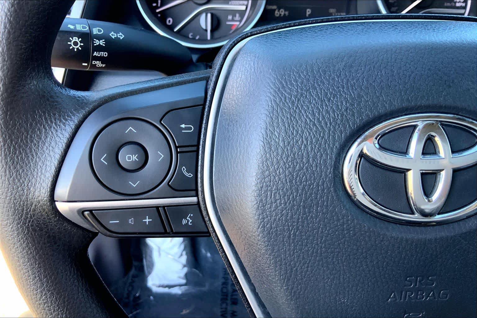 Used 2024 Toyota Camry LE AWD/4WD image 24