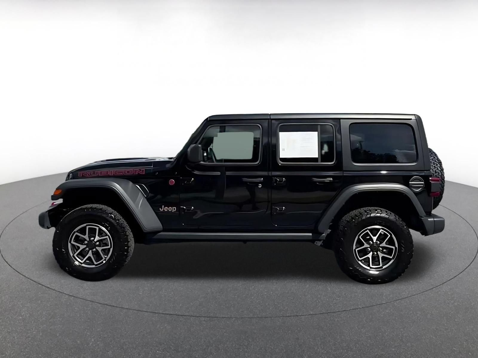 Used 2026 Jeep Wrangler Unlimited Rubicon AWD/4WD image 4