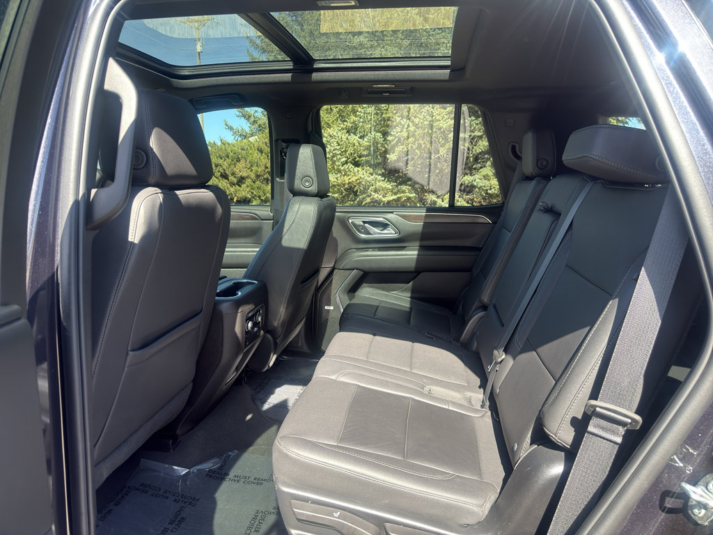Used 2023 Chevrolet Tahoe LT w/ Luxury Package AWD/4WD image 11