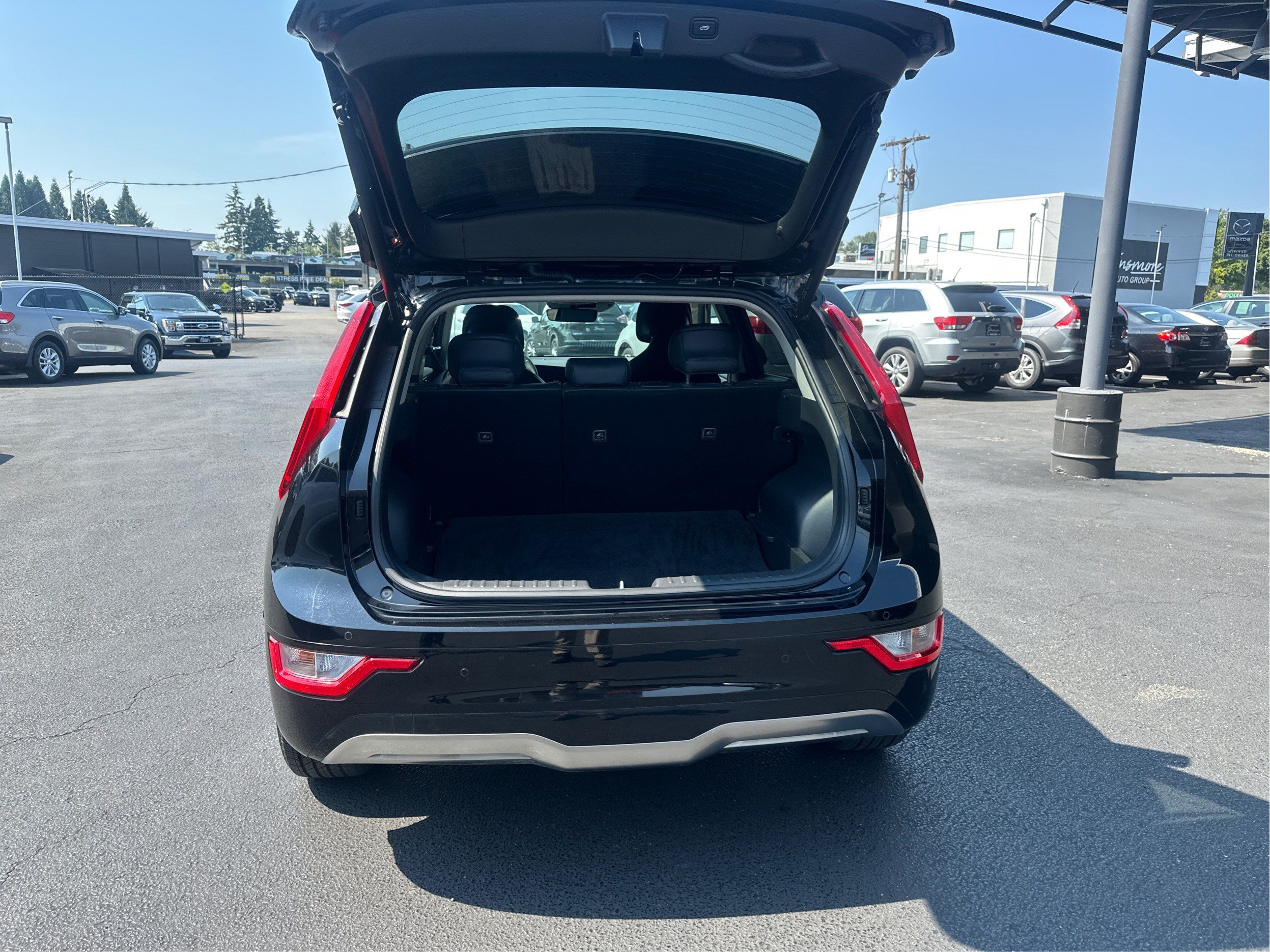 Used 2023 Kia Niro Wind w/ Wind Preserve Package FWD image 11