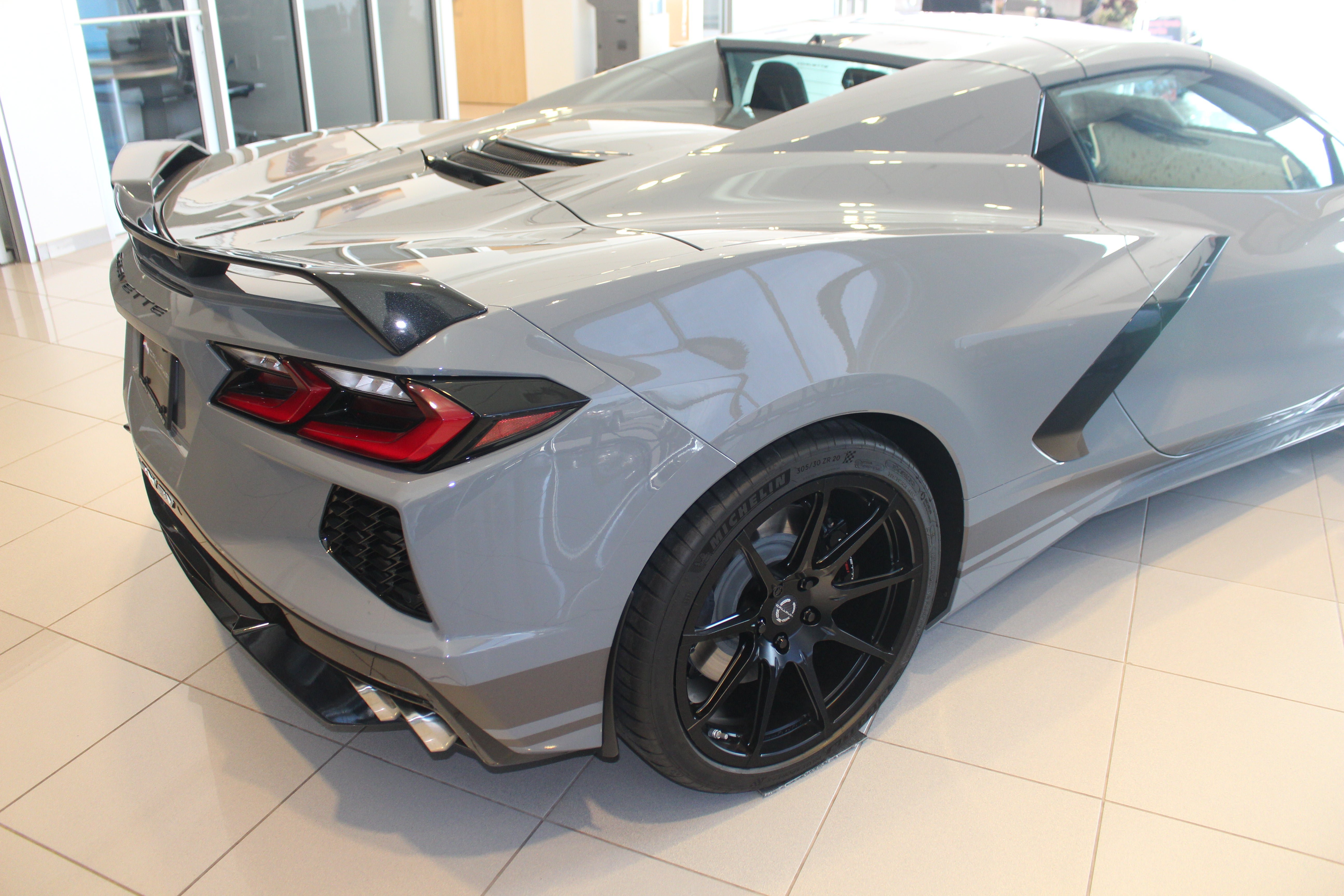 New 2024 Chevrolet Corvette Stingray Premium Conv w/ Z51 Performance Package RWD image 19