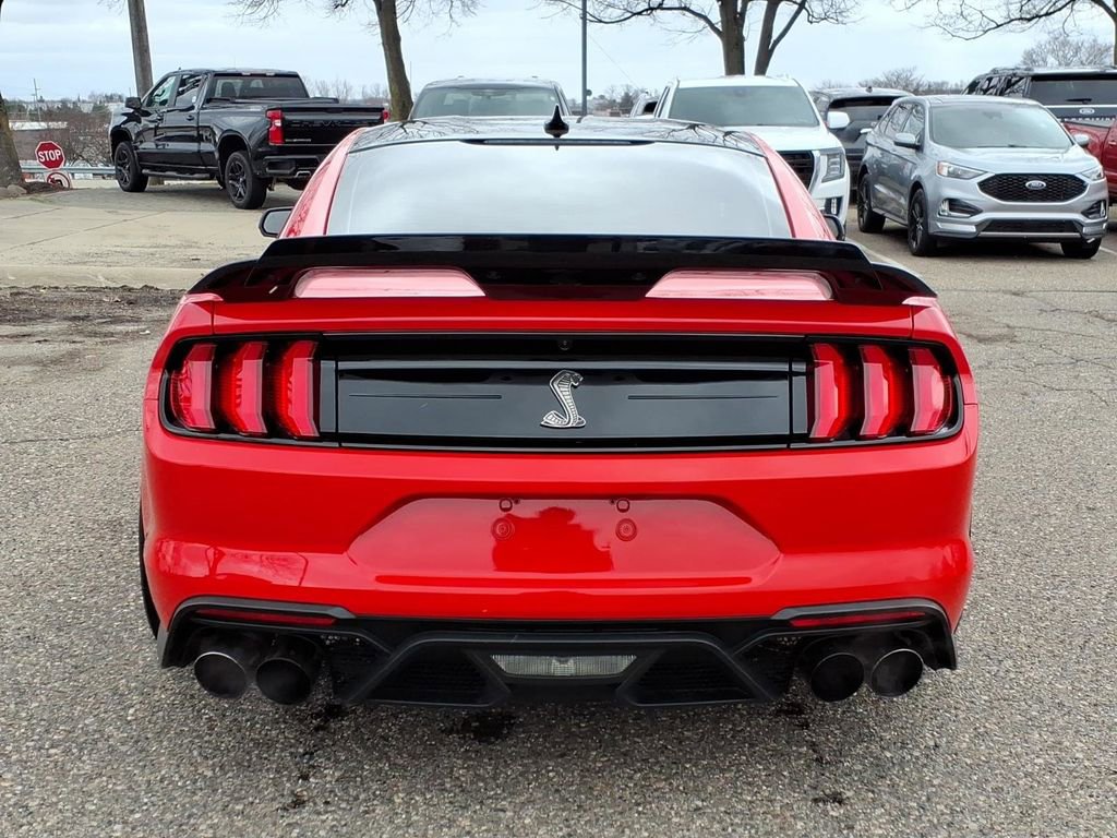 Used 2021 Ford Mustang Shelby GT500 w/ Technology Package RWD image 4