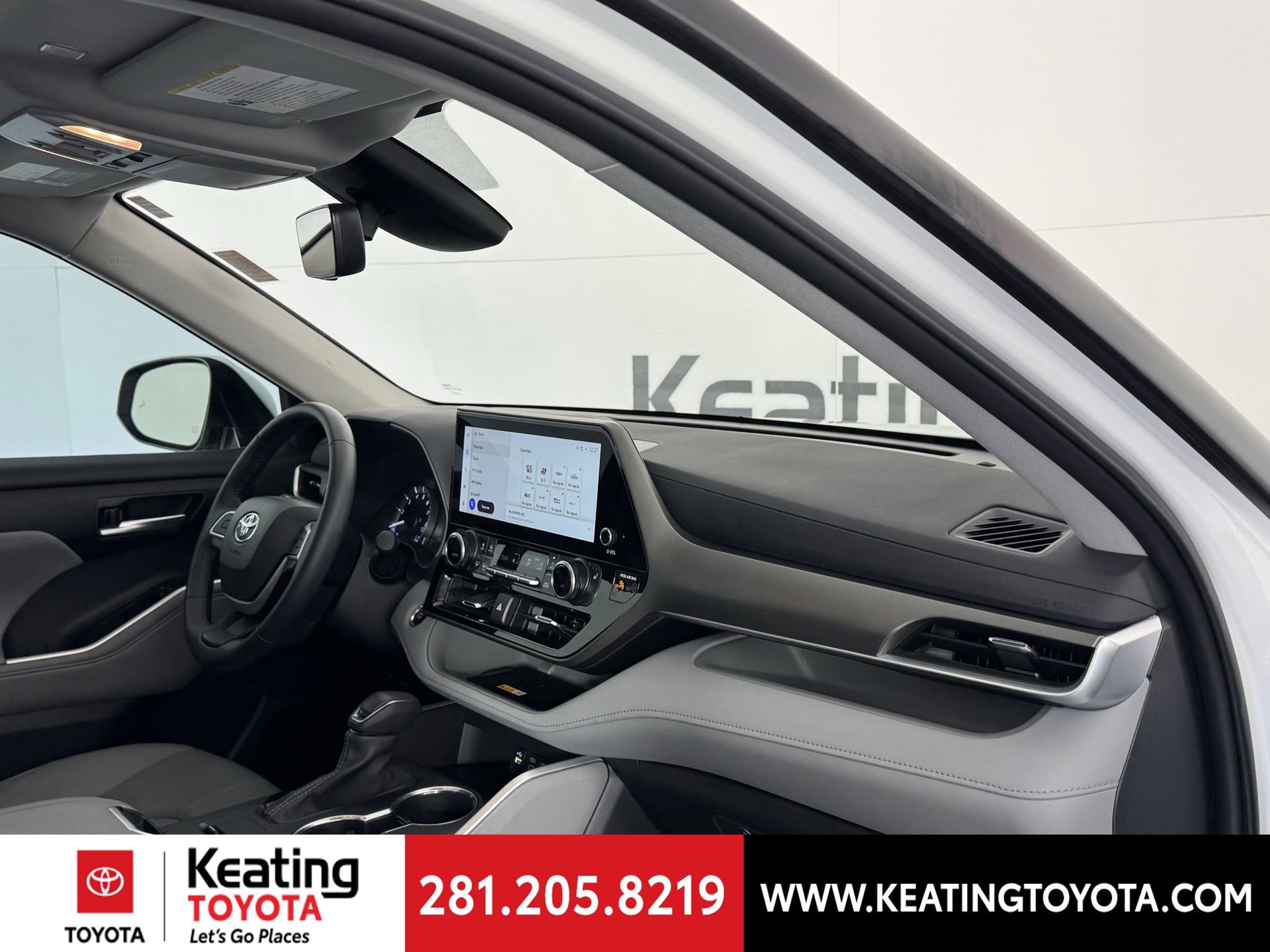 Used 2025 Toyota Highlander XLE image 22