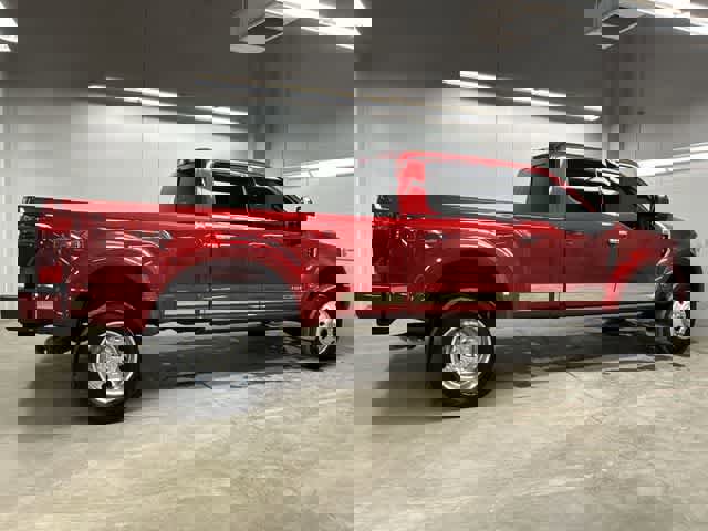 Used 2020 Ford F450 Platinum w/ FX4 Off-Road Package image 3