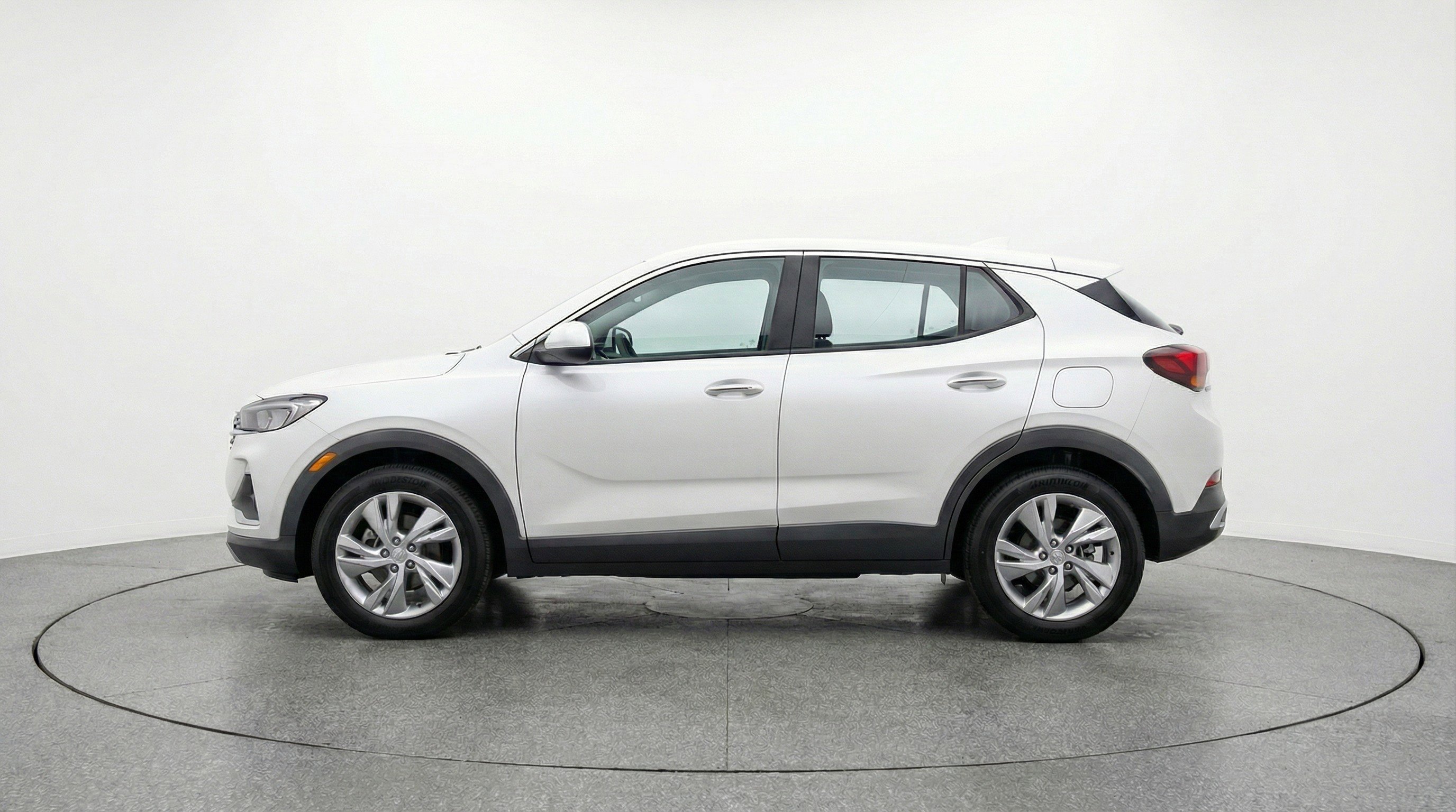Used 2025 Buick Encore GX Preferred FWD image 5
