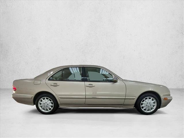 Used 2001 Mercedes-Benz E 320 Sedan image 4