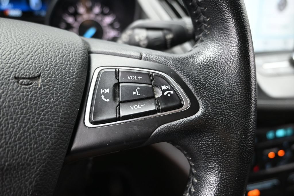 Used 2019 Ford Escape SEL w/ Sun & Style Package FWD image 26