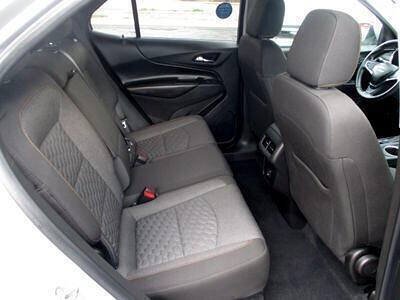 Used 2021 Chevrolet Equinox LT FWD image 2