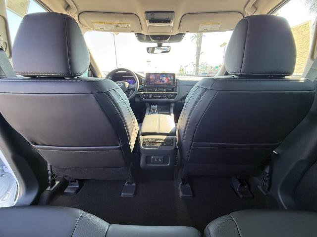 New 2026 Nissan Pathfinder SL image 13