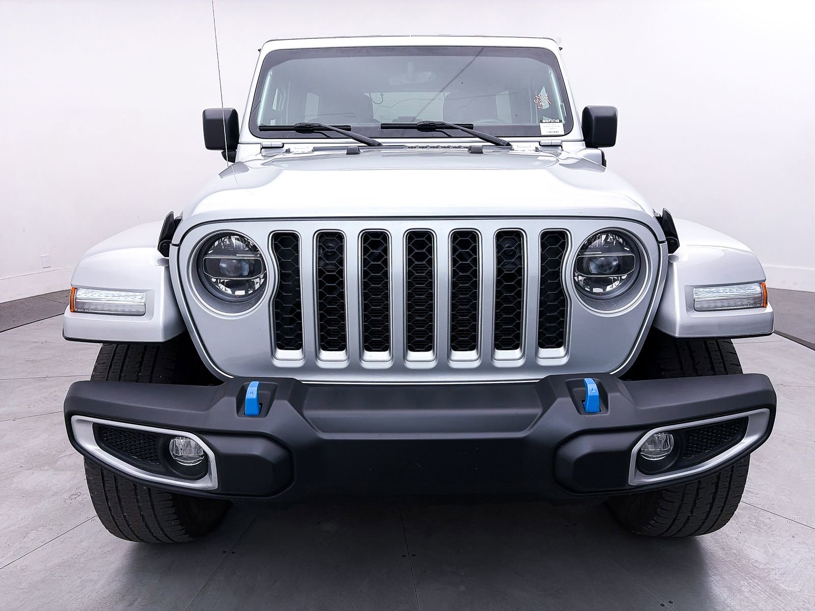 Used 2022 Jeep Wrangler Unlimited Sahara w/ Cold Weather Group image 11