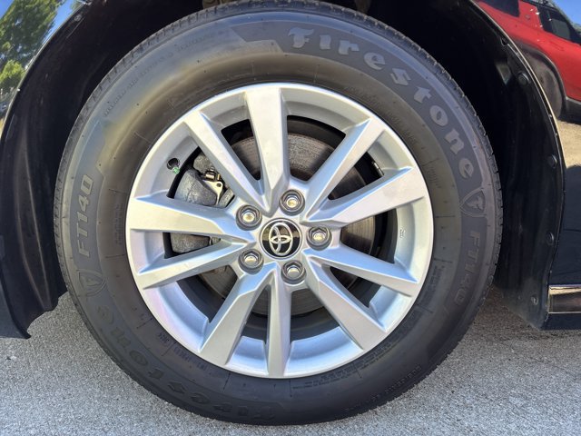 Used 2025 Toyota Camry LE FWD image 11