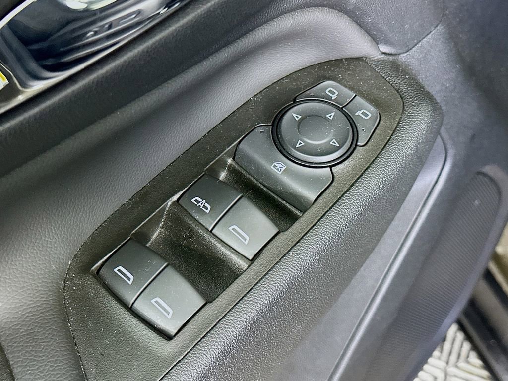 Used 2023 Chevrolet Equinox LT image 23