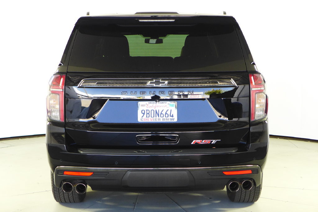 Used 2022 Chevrolet Suburban RST w/ Sport Performance Package AWD/4WD image 8