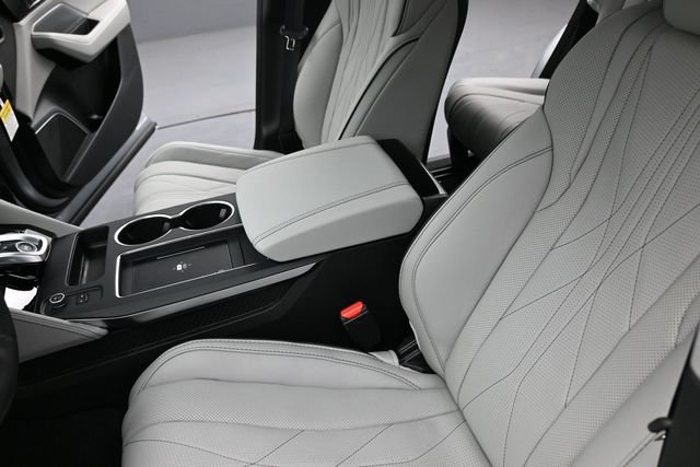 New 2026 Acura MDX w/ Advance Package AWD/4WD image 13
