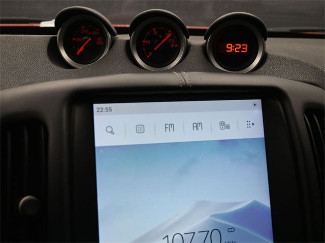 Used 2009 Nissan 370Z Touring image 27