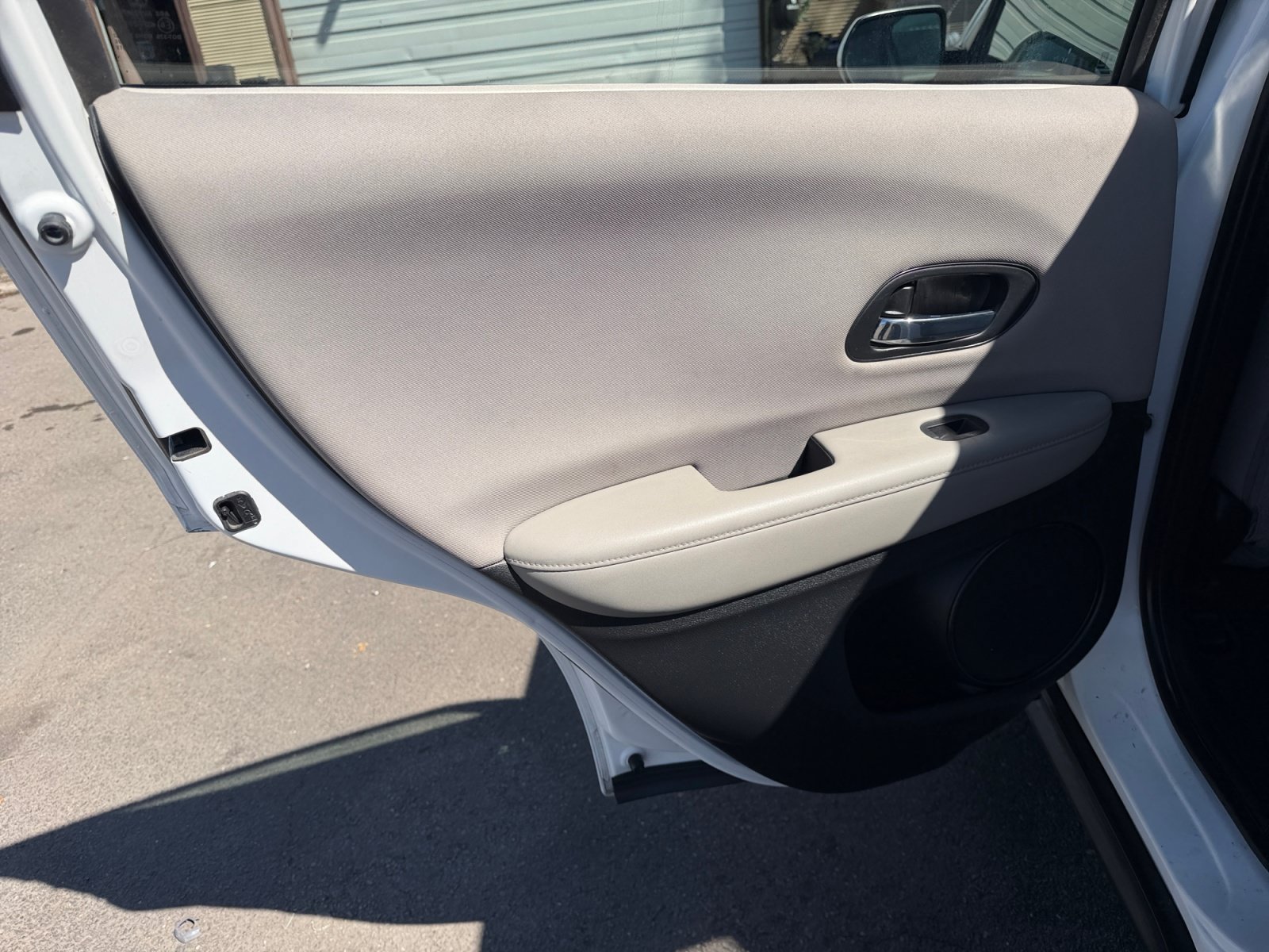 Used 2018 Honda HR-V LX image 25