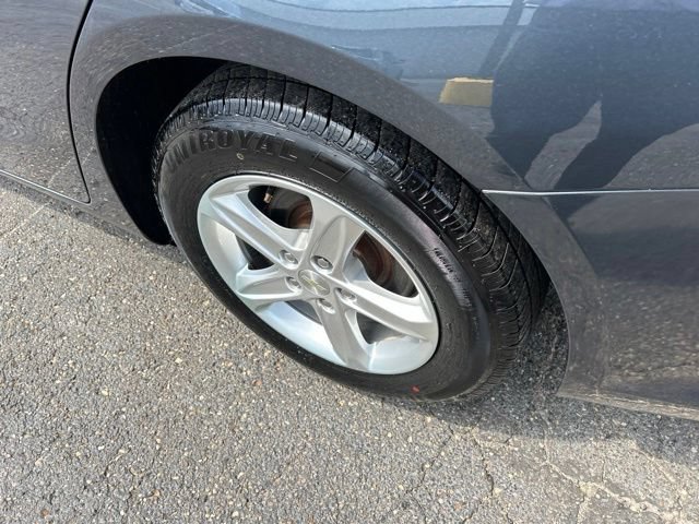 Used 2019 Chevrolet Malibu LS FWD image 18