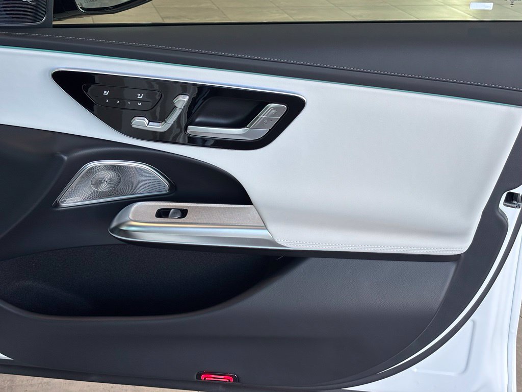 New 2027 Mercedes-Benz E 53 AMG e 4MATIC Sedan image 35