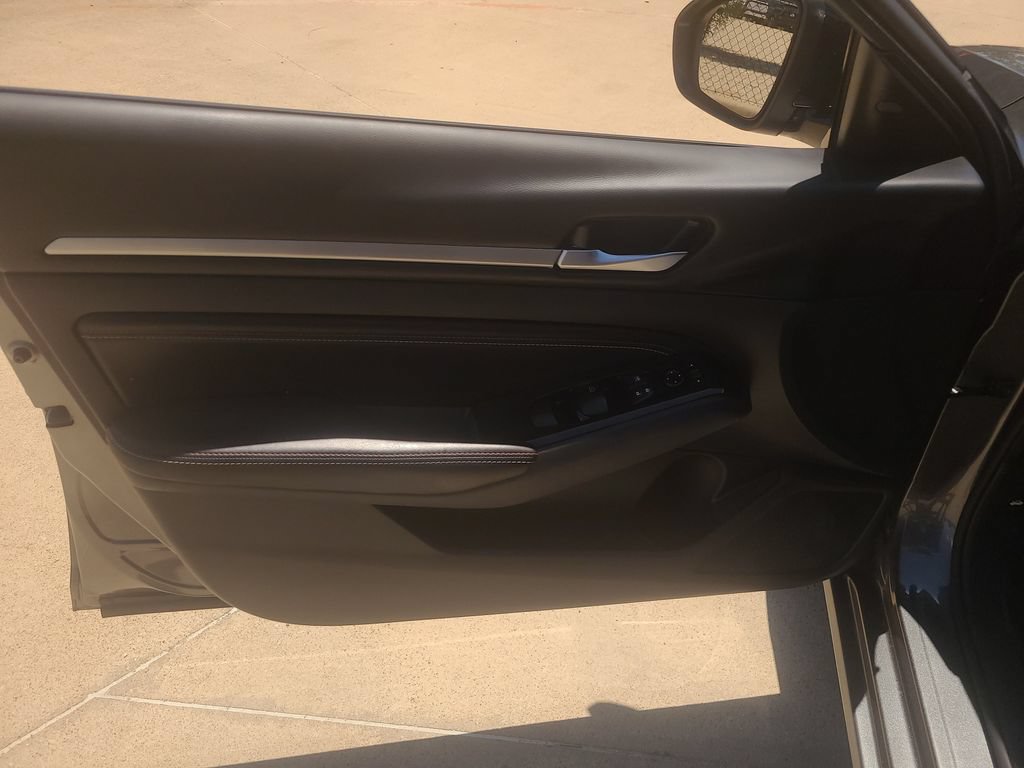 Certified 2023 Nissan Altima 2.0 SR FWD image 18