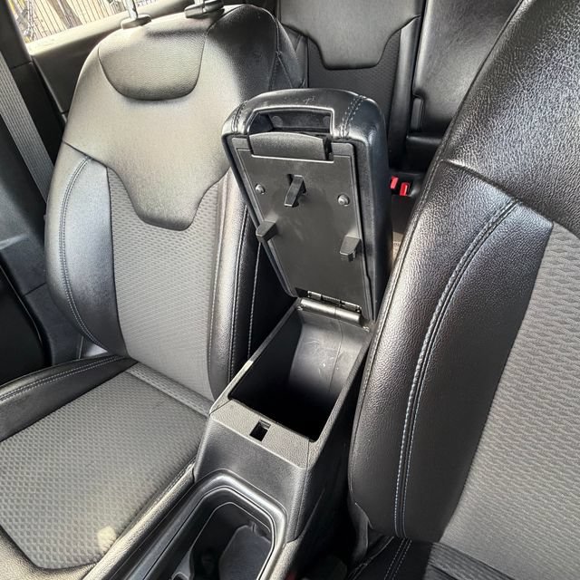 Used 2024 Jeep Compass Latitude AWD/4WD image 29