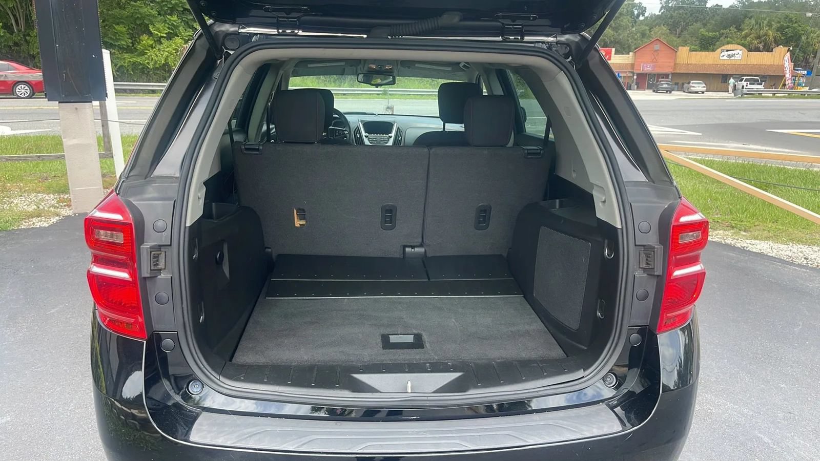 Used 2017 Chevrolet Equinox LS FWD image 14