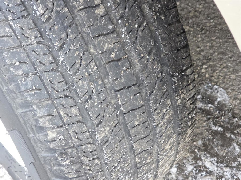 Used 2024 Chevrolet Colorado W/T image 9