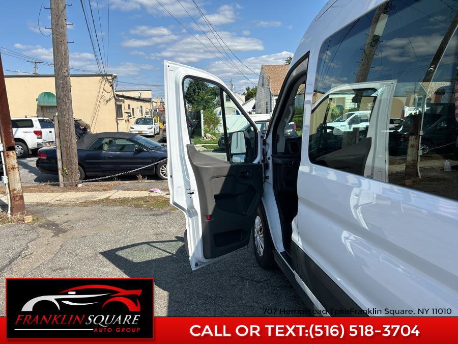 Used 2022 Ford Transit 350 XLT image 14