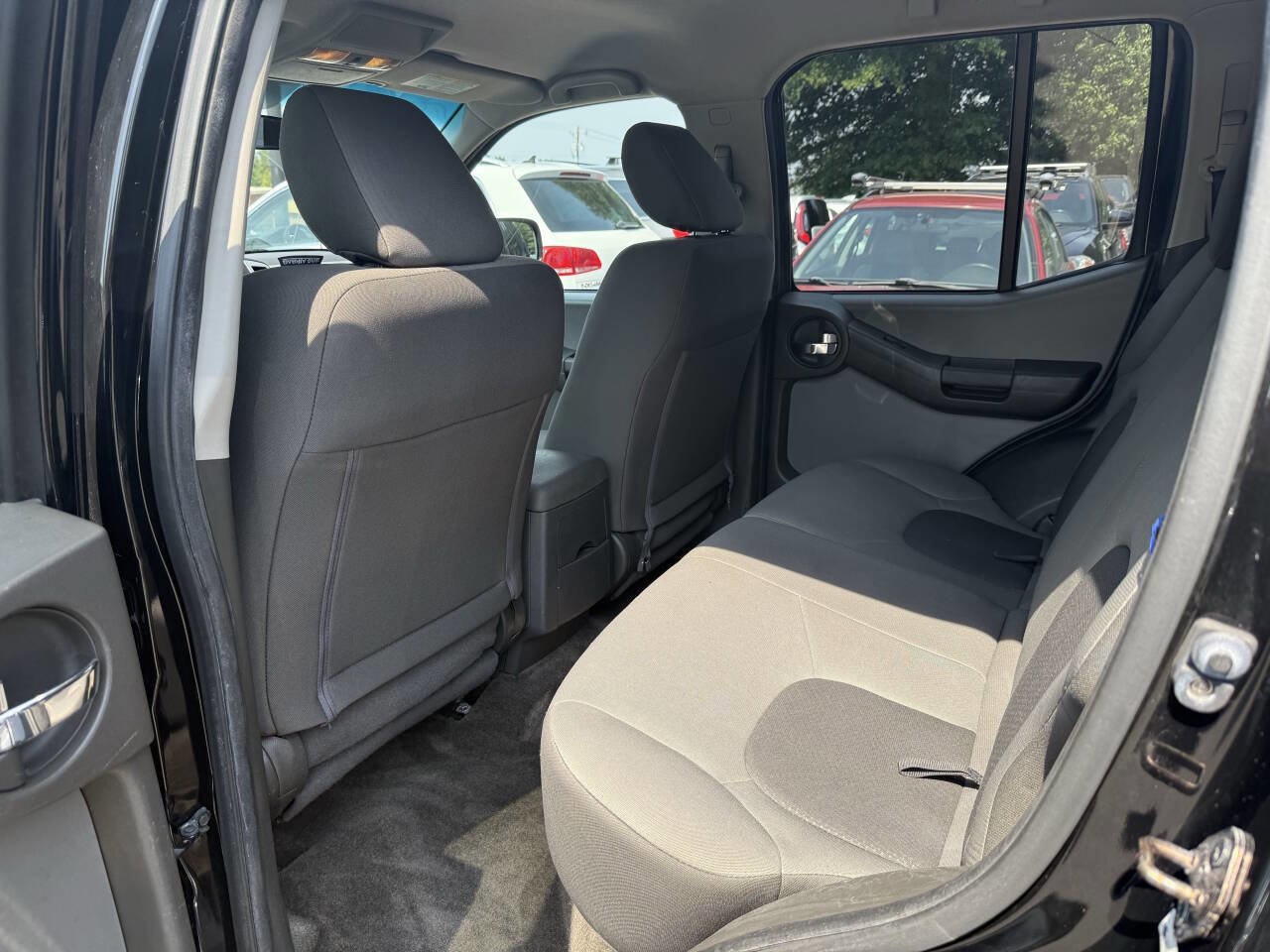 Used 2014 Nissan Xterra X image 10