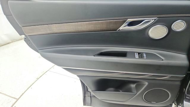 Used 2024 Genesis GV80 3.5T Prestige Signature image 33