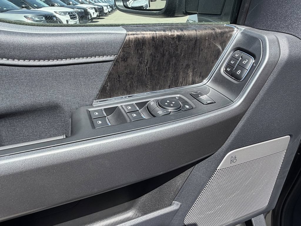New 2026 Ford F250 Lariat w/ FX4 Off-Road Package AWD/4WD image 24
