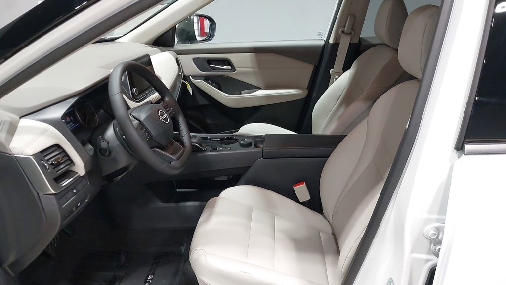 New 2026 Nissan Rogue SV AWD/4WD image 19