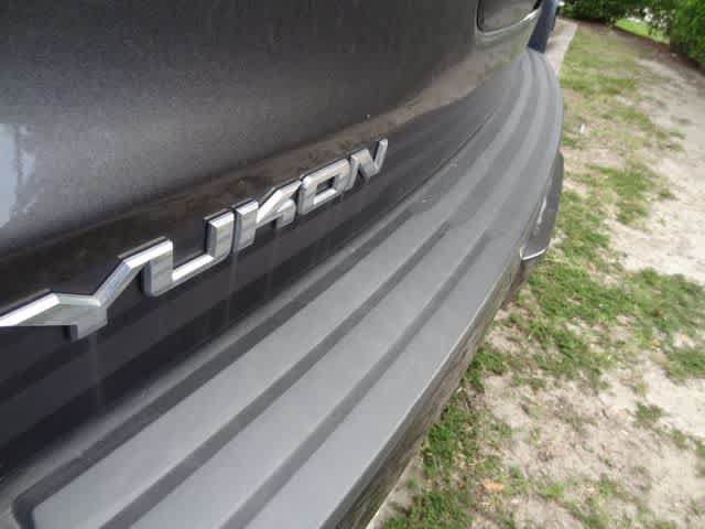 Used 2018 GMC Yukon SLT AWD/4WD image 7