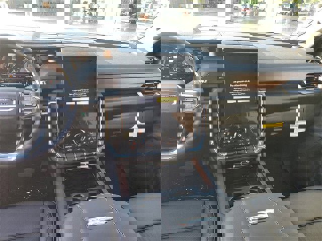 New 2025 GMC Yukon XL Denali image 14