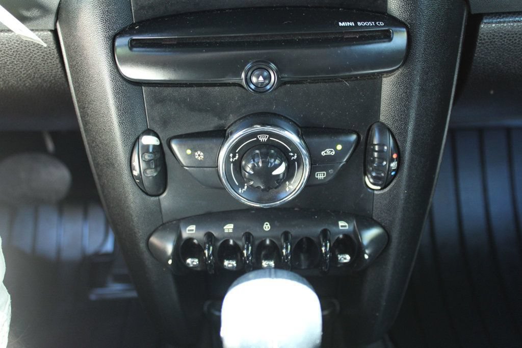 Used 2011 MINI Cooper Convertible FWD image 22