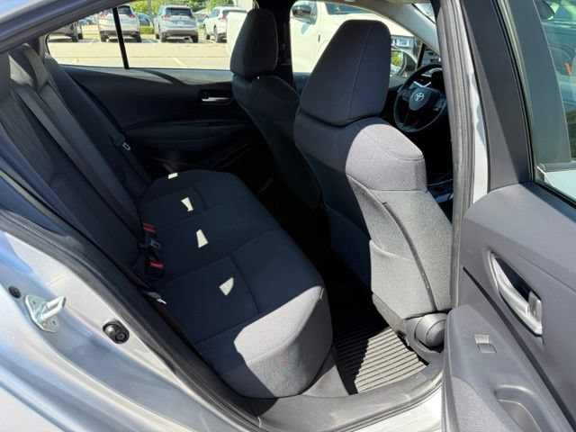 Used 2020 Toyota Corolla LE FWD image 30