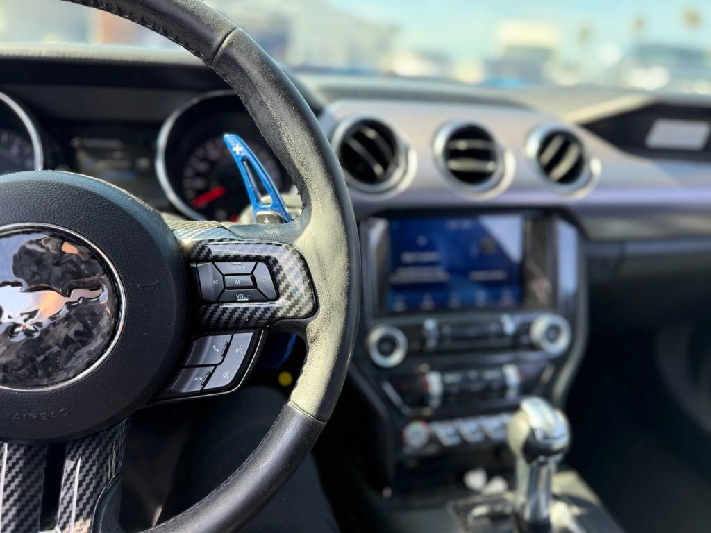 Used 2017 Ford Mustang Coupe image 7