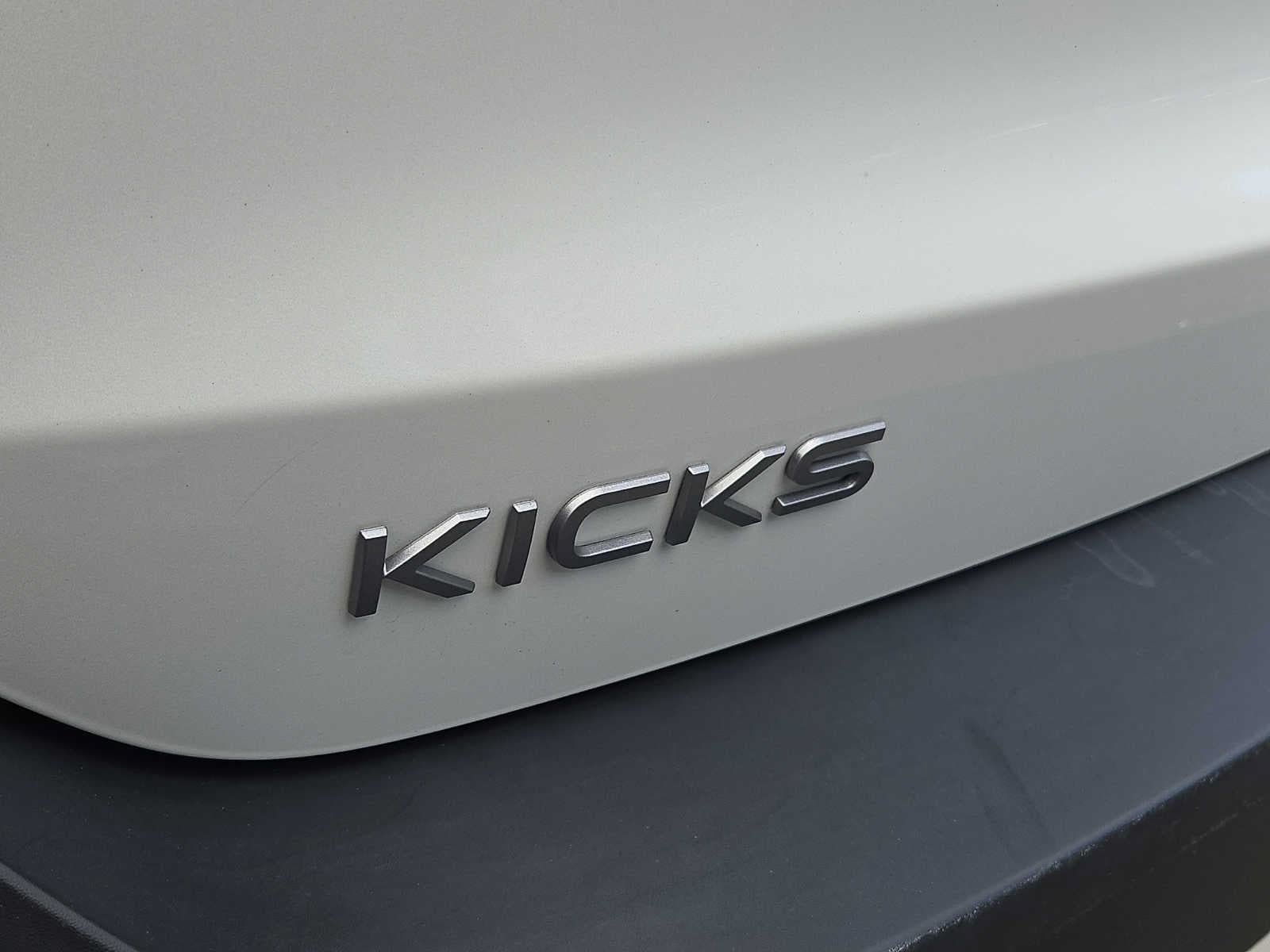 Certified 2025 Nissan Kicks SR w/ Illumination Package AWD/4WD image 31