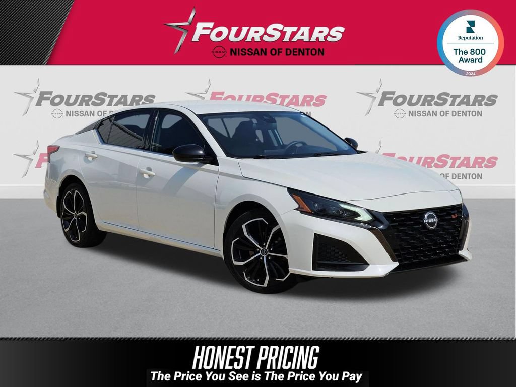 Used 2023 Nissan Altima 2.5 SR AWD/4WD image 1