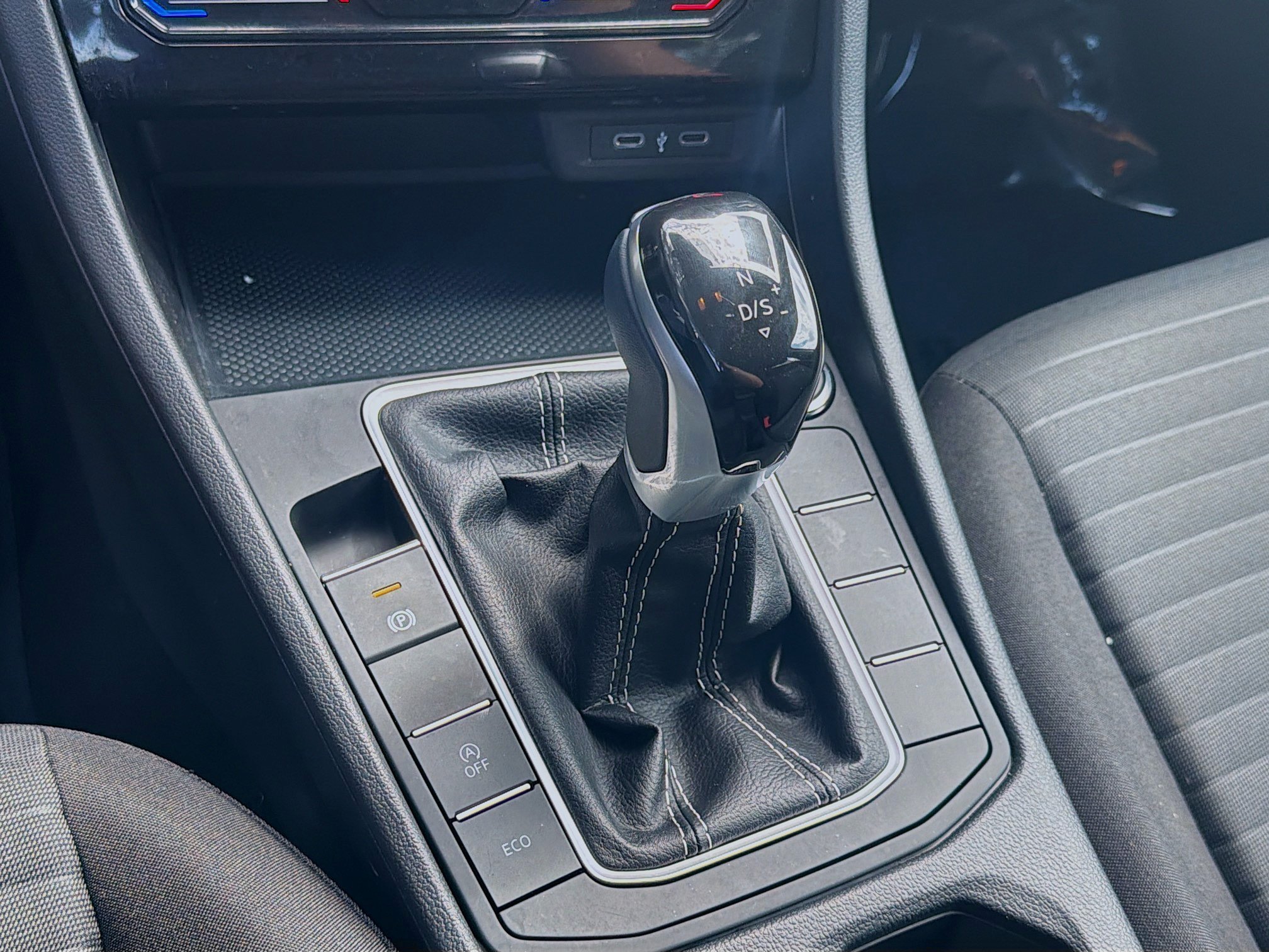 Certified 2025 Volkswagen Jetta S FWD image 15