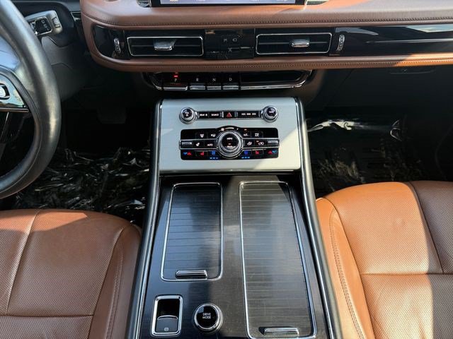 Used 2022 Lincoln Aviator Reserve w/ Equipment Group 201A RWD image 15