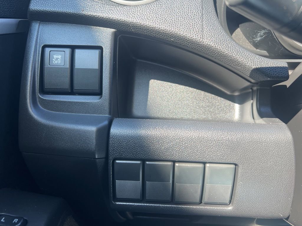 Used 2014 MAZDA MAZDA5 Sport image 16